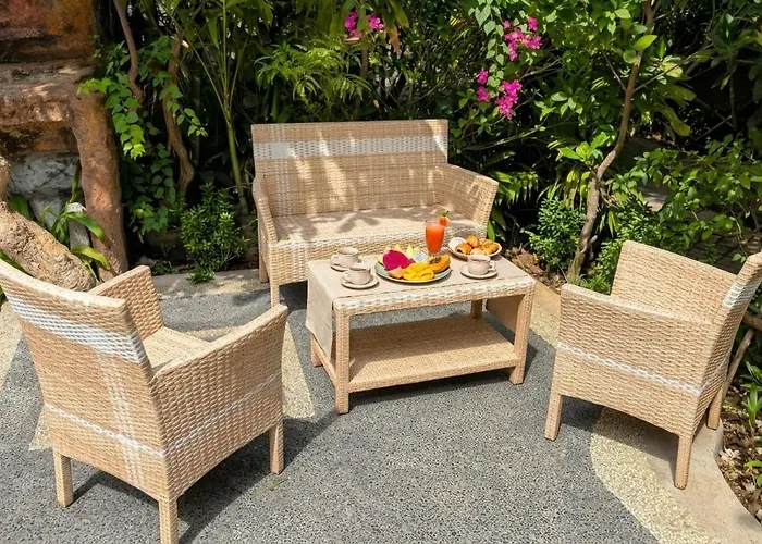 Lotus Bed & Breakfast 3*