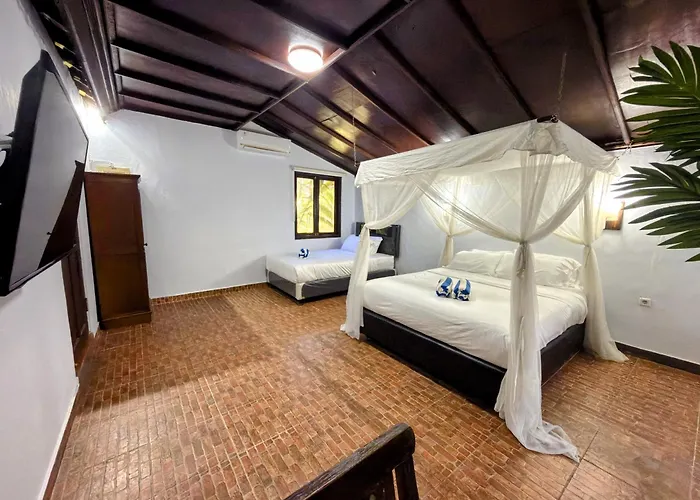 Bed & Breakfast Lotus Jimbaran